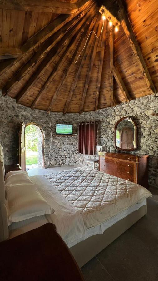 Windmill Shkodra Gesthouse Camping & Grill Shkodër Exterior foto