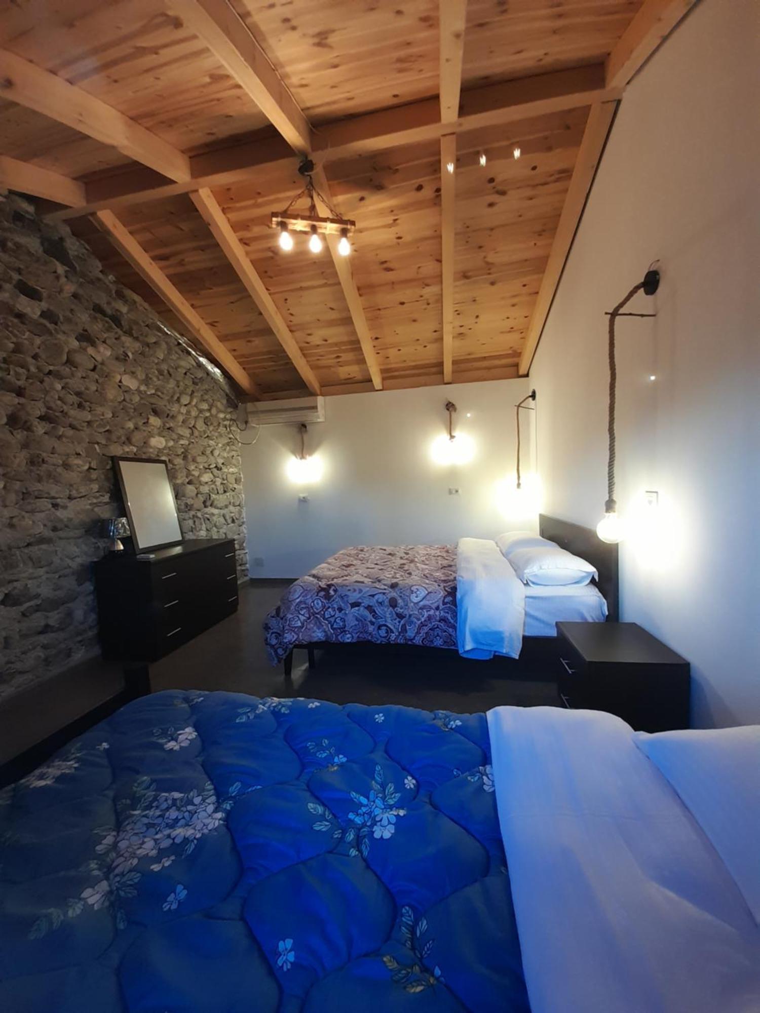 Windmill Shkodra Gesthouse Camping & Grill Shkodër Quarto foto